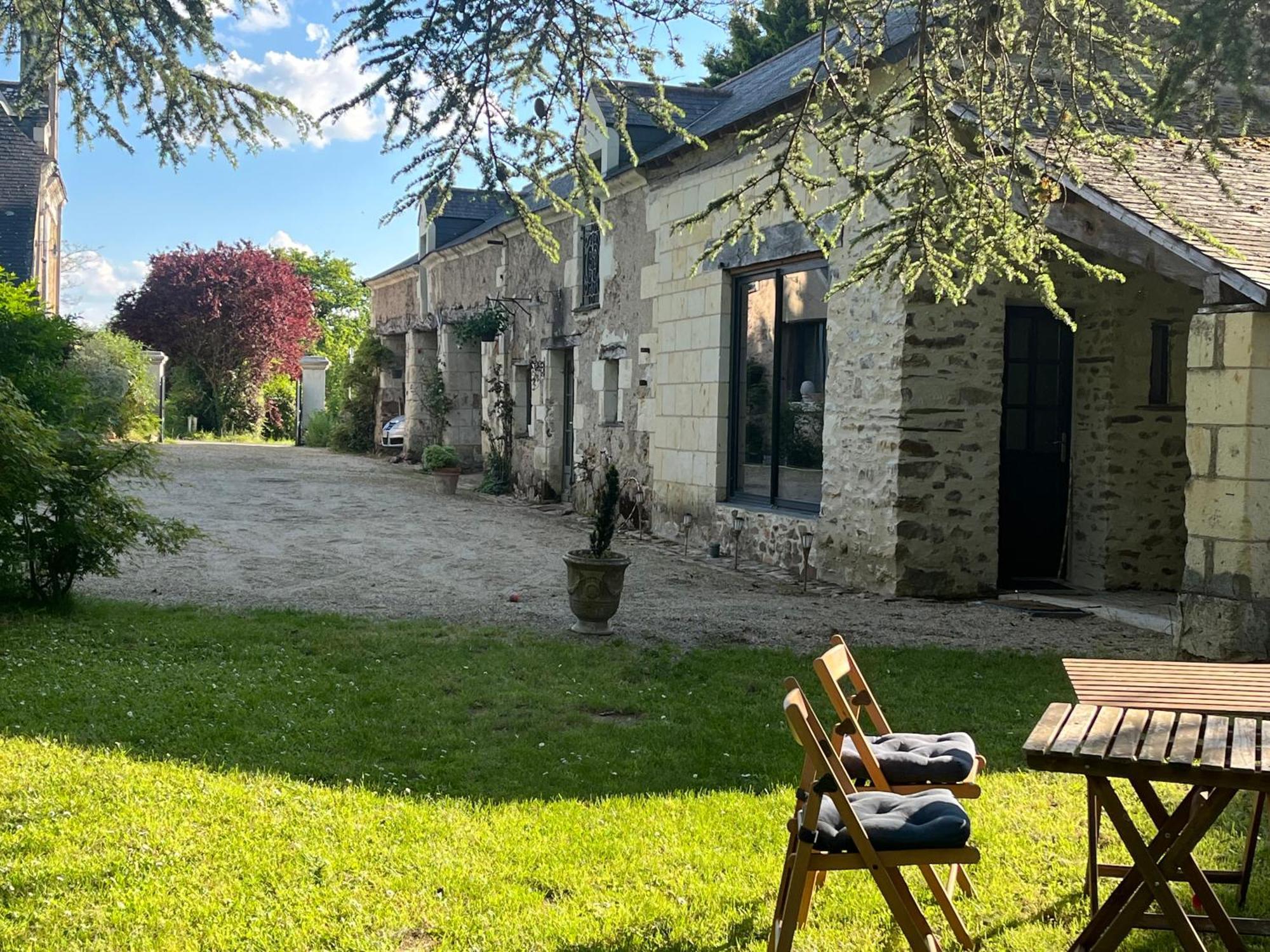 Maison De Charme Saint-Saturnin-sur-Loire 外观 照片